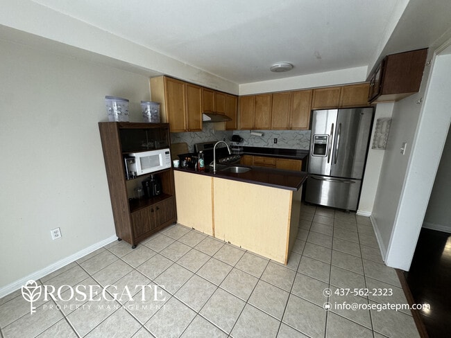 Photo - Spacious 3+1 Bedroom Detached Corner Home with Garage & Backyard in Brampton