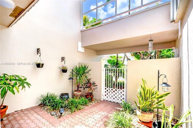 Photo - 10237 NW 52nd Ln