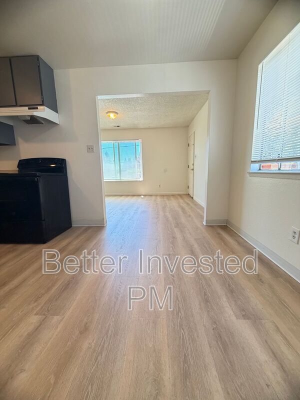 304 Cooper Ln Unit G