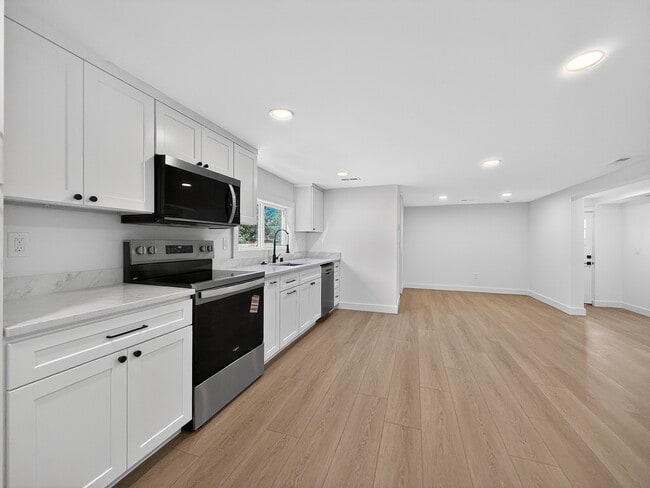 Photo - 13337 30th Ave NE