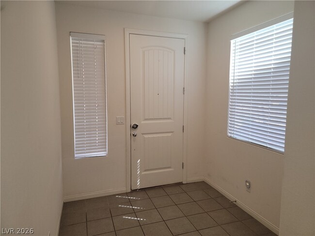 Photo - 7123 Black Sage St