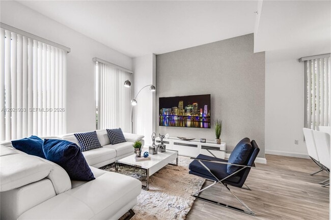 Photo - 785 Crandon Blvd Unit 106