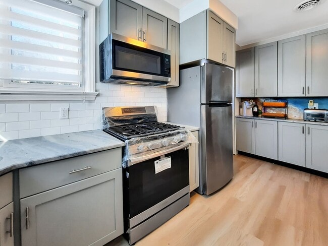 Photo - Spacious 4BR Rancher w/ Separate Basement space & Accessible Features – Sudbrook Park