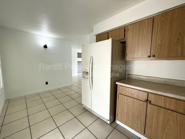 Photo - 623 Joel Blvd