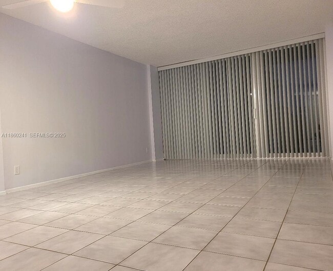 Photo - 120 Royal Pk Dr Unit 3B