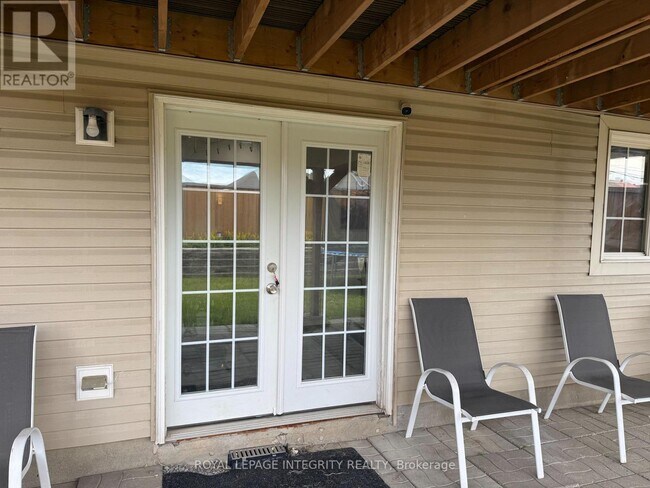 Photo - 219 Lucinda Crescent