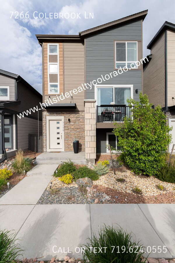 Photo - 7266 Colebrook Ln House