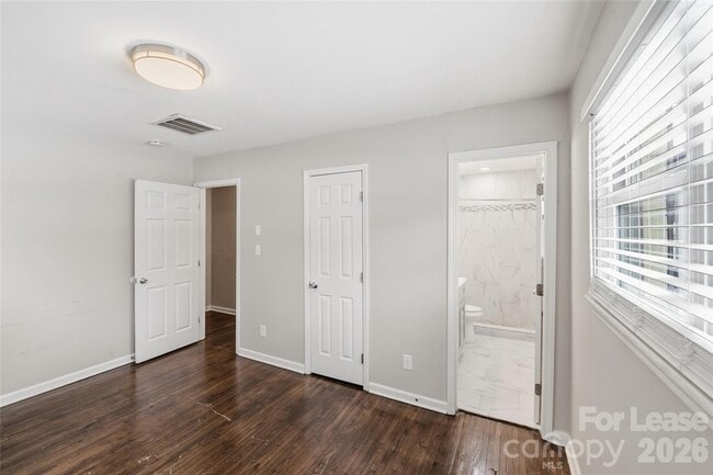 Photo - 2521 Dora Dr