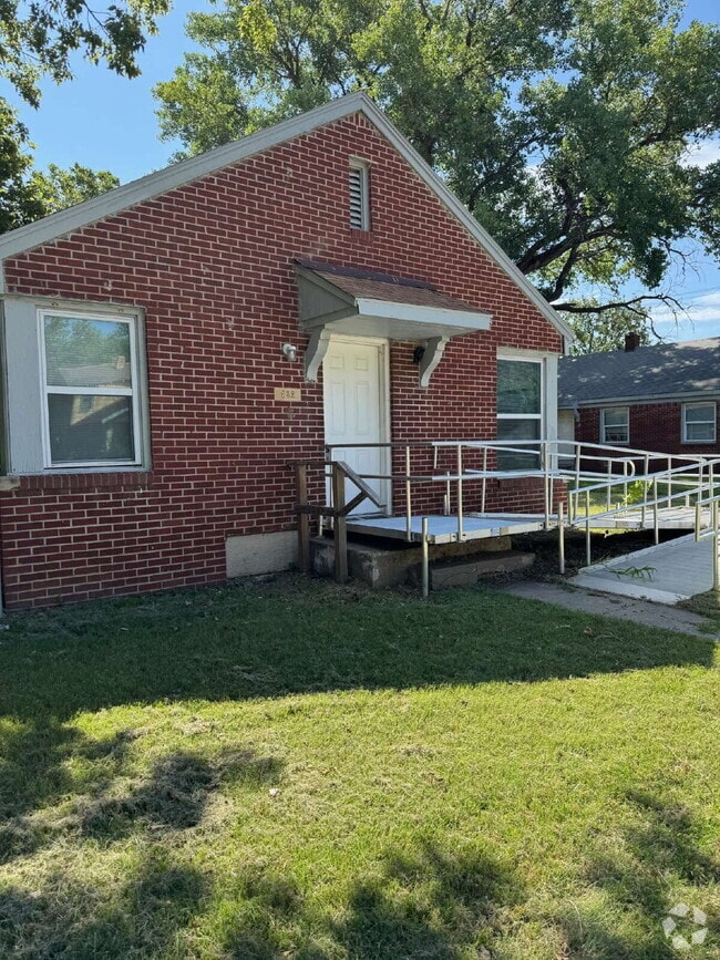Building Photo - 632 S Hydraulic Ave Rental