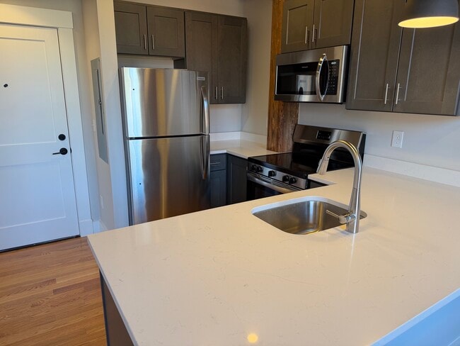 Photo - Jefferson Mills