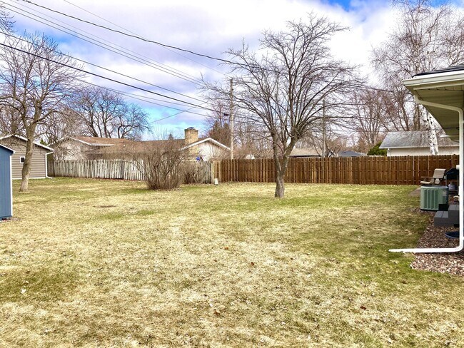 616 E Fillmore Ave