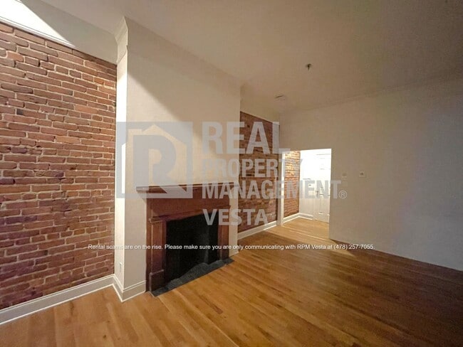 Photo - 587 Cherry St Unit 4