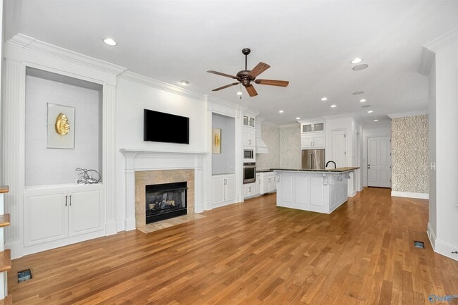 Photo - 33 Meeting St