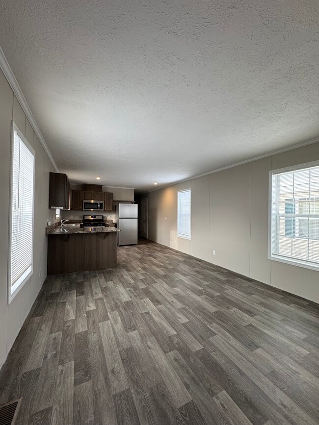 Photo - 2340 Maple Dr