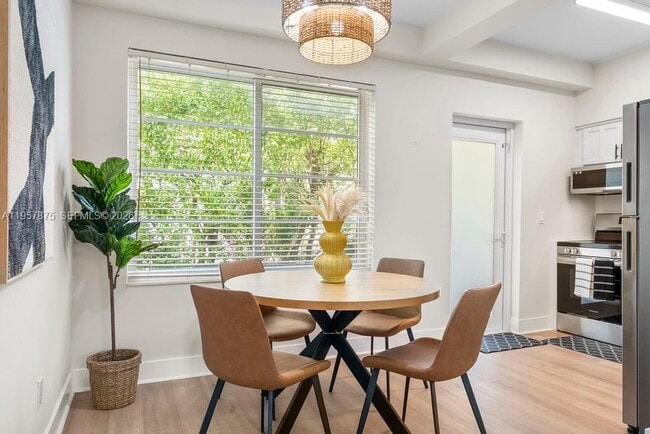 Photo - 1471 Lincoln Terrace Unit 2