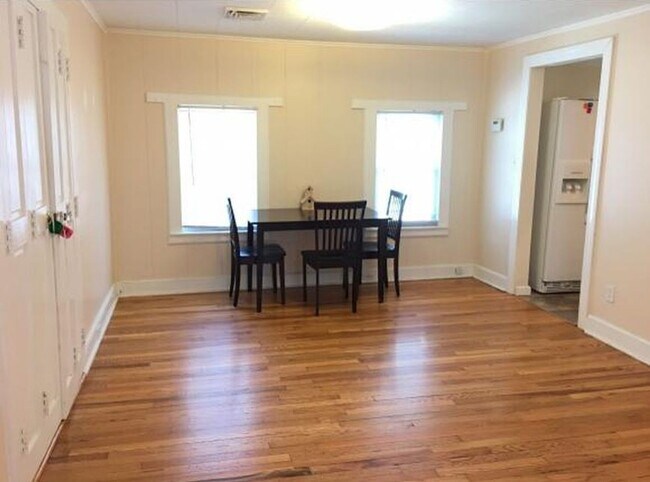 Photo - 17 High St Unit 17 High Apt 2