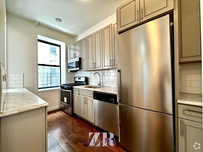 Building Photo - 410 Eastern Pkwy Unit 1C Rental