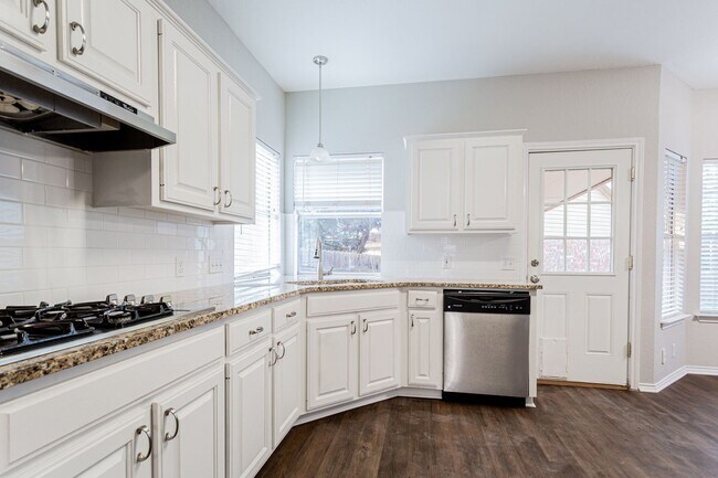 Photo - 4BR/3BA Family Home – Beautiful and Spacious!