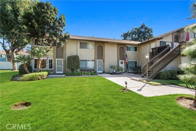 Photo - 19756 Bromley Ln Townhome