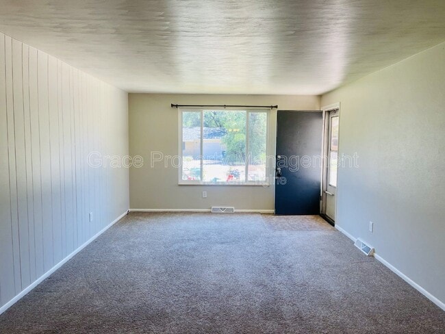 Photo - 3583 Wright St