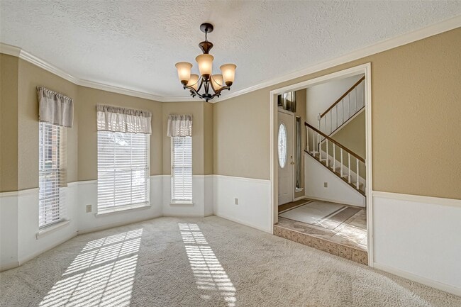 Photo - 13410 Lynnville Dr