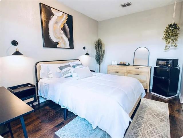 Photo - 420 N Hill Ave