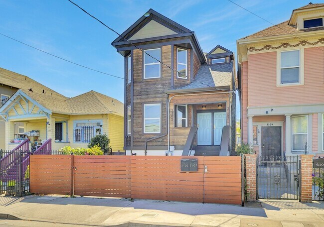 Building Photo - 3105-3107 Filbert St. Unit 3105 Rental