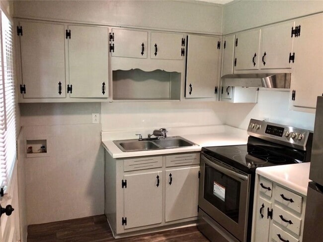 Photo - 6250 Vera Ln SW