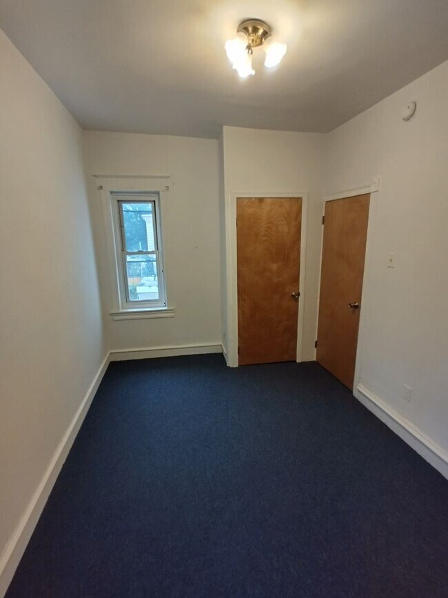 Spacious Mantua Home House Rental in Philadelphia, PA