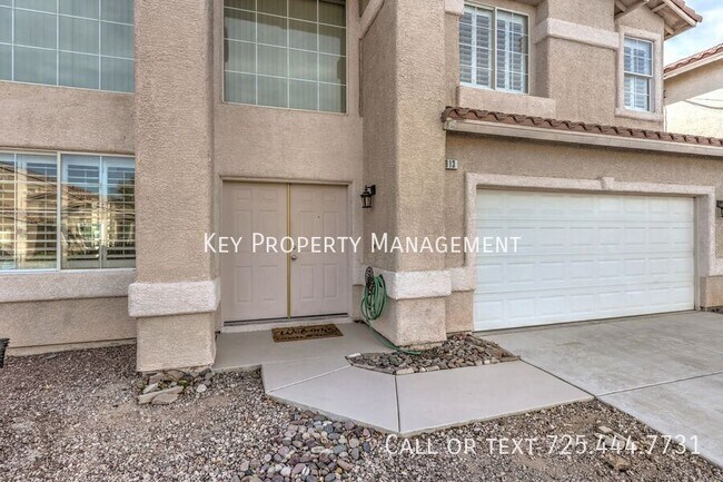 Photo - Beautiful 4 bedroom, 2.5 bathroom two-stor...