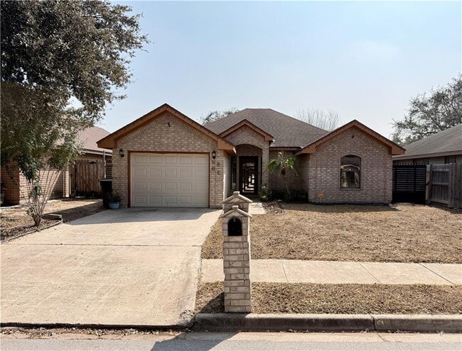 Building Photo - 9 Raquel Ave