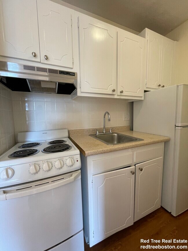 Photo - 172 N Beacon St Unit 12