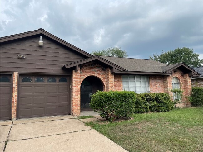 Photo - 16310 Autumn Wind Dr House