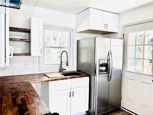 Photo - 1122 Elaine Dr