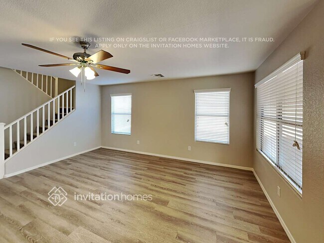 Photo - 1094 E Lowell Ave