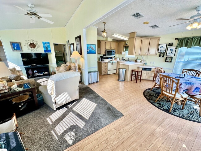 Photo - 590 Nettles Blvd Unit SI ID1537486P