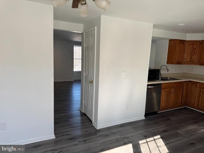 Photo - 45414 Gable Square