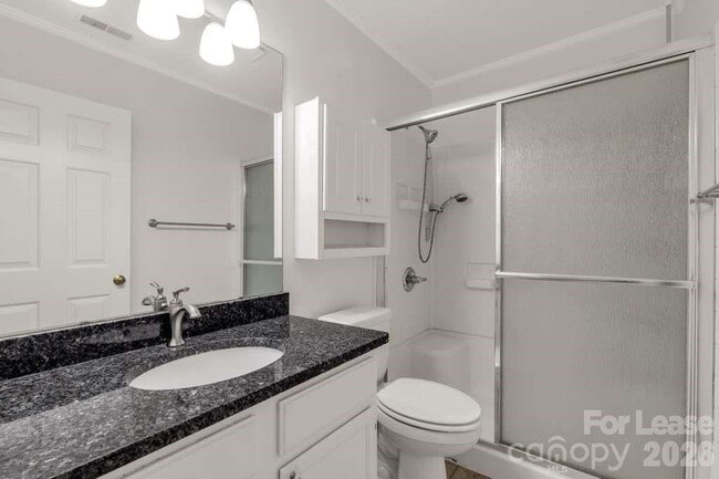 Photo - 402 Sweetgum Dr