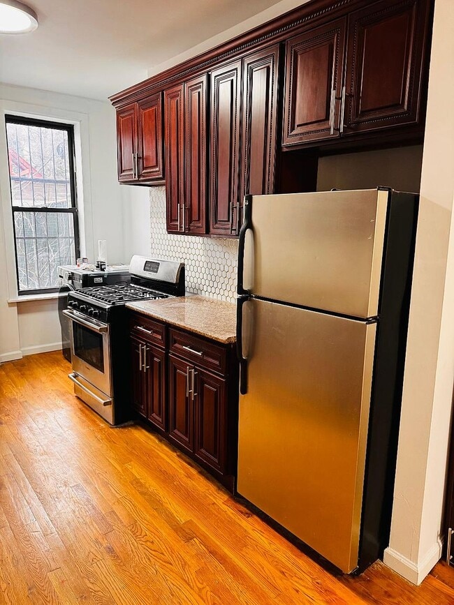 Building Photo - 3054 Inez St