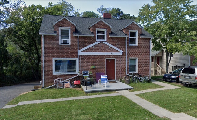 Building Photo - 1225-1227 Giles Rd