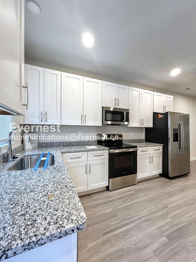 Photo - 312 N Correll St