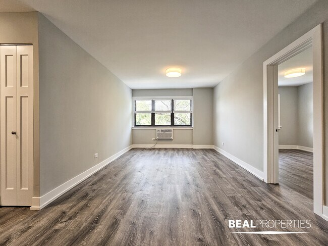 Photo - 445 W Barry Ave Condo Unit 1 bed