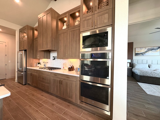 Photo - 275 Ginger St