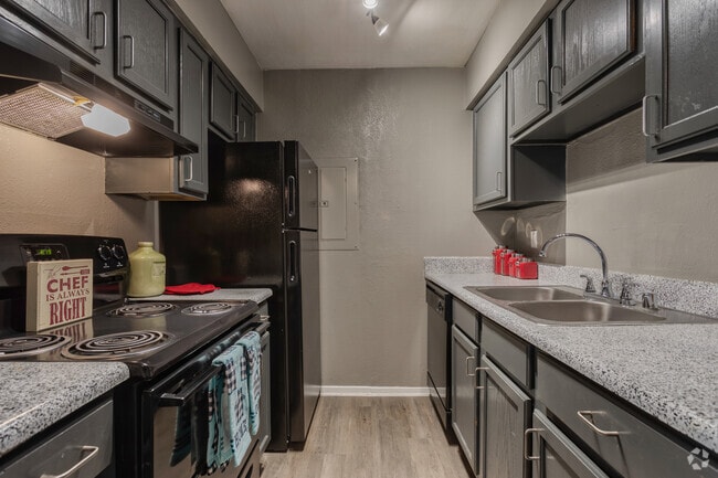 Interior Photo - Oakmont Apartment Homes