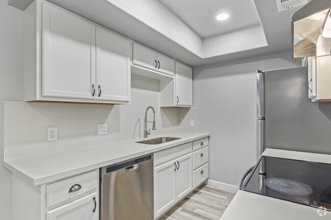 Building Photo - 2937 E Beck Ln Unit #3 Rental