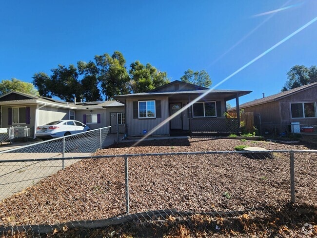 Building Photo - Duplex Located near Fort Carson!! Rental