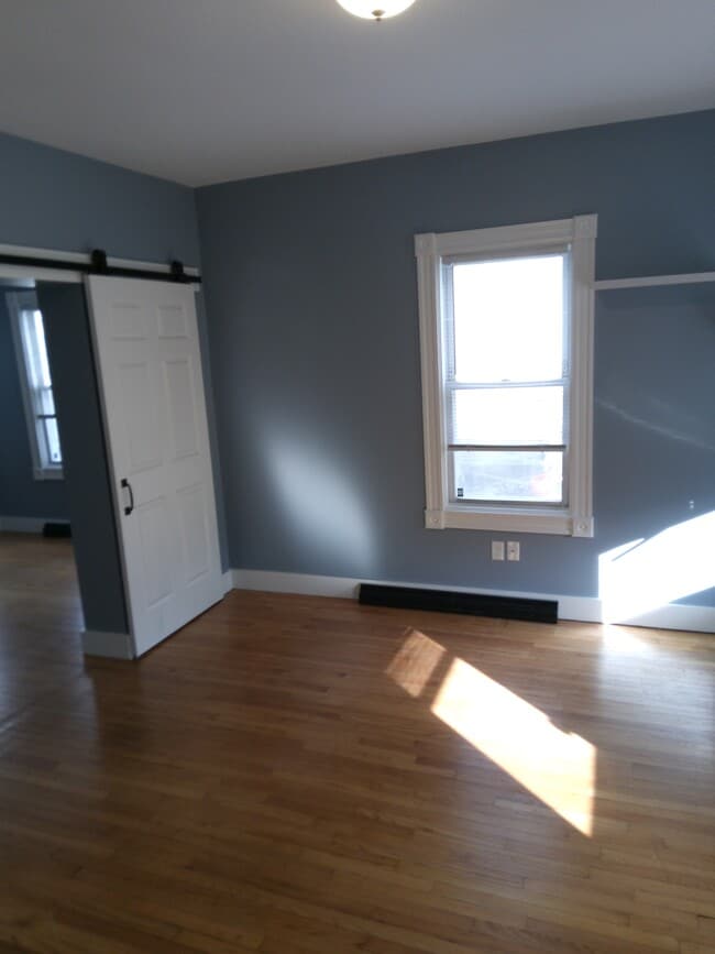 Photo - 13 2nd St Unit 1