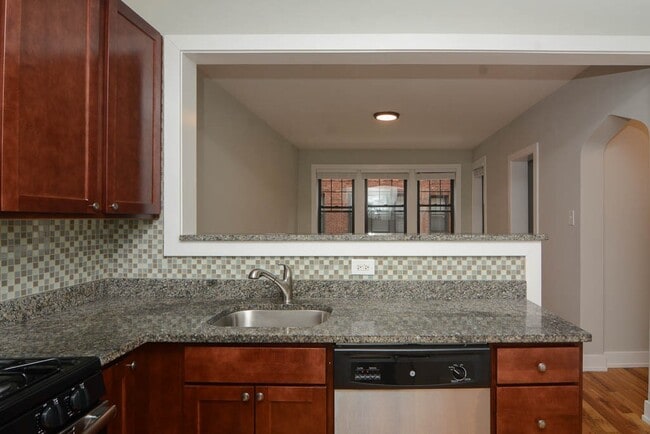 Photo - 4410 N Wolcott Ave Unidad A04W