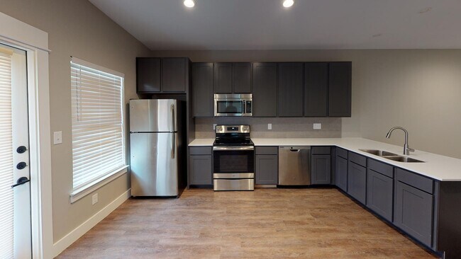 Photo - 311 Craddock Ave Unit 311 Craddock 203