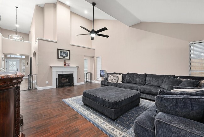 Photo - 1917 Endeavor Ct